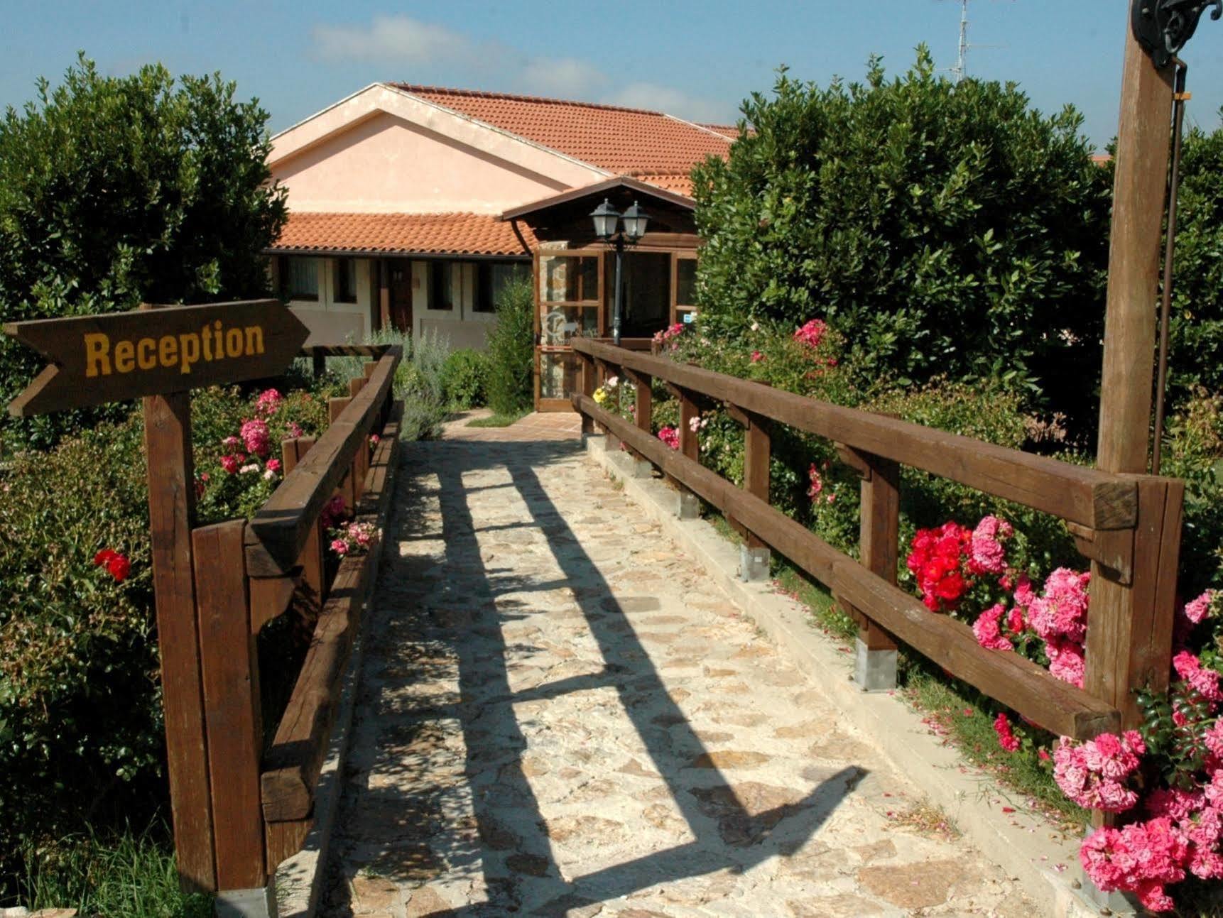 Hotel Tenuta Dell'Argento Resort Civitavecchia Luaran gambar